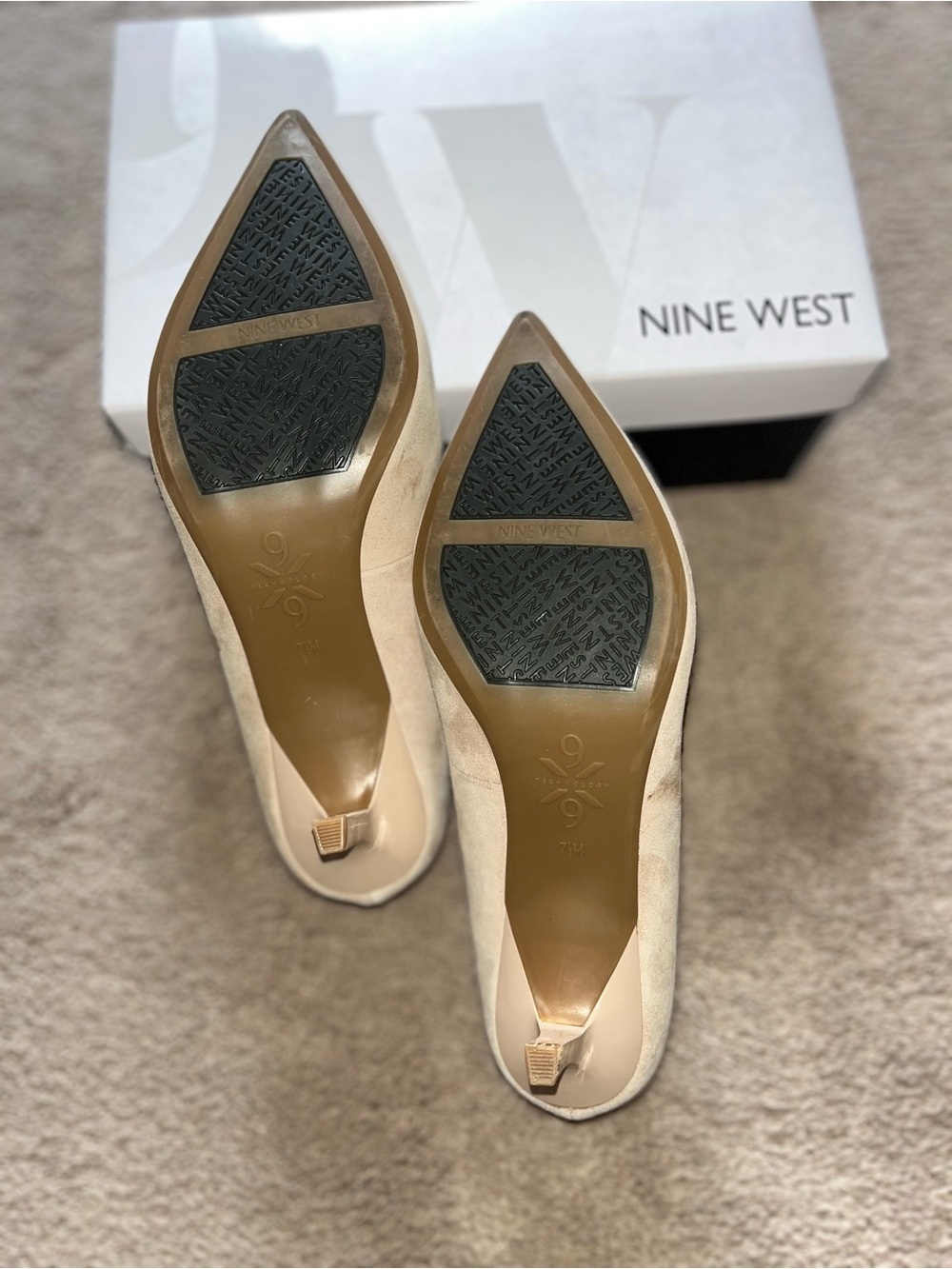 Nine West suede shoes / pumps - Picture 3 of 4